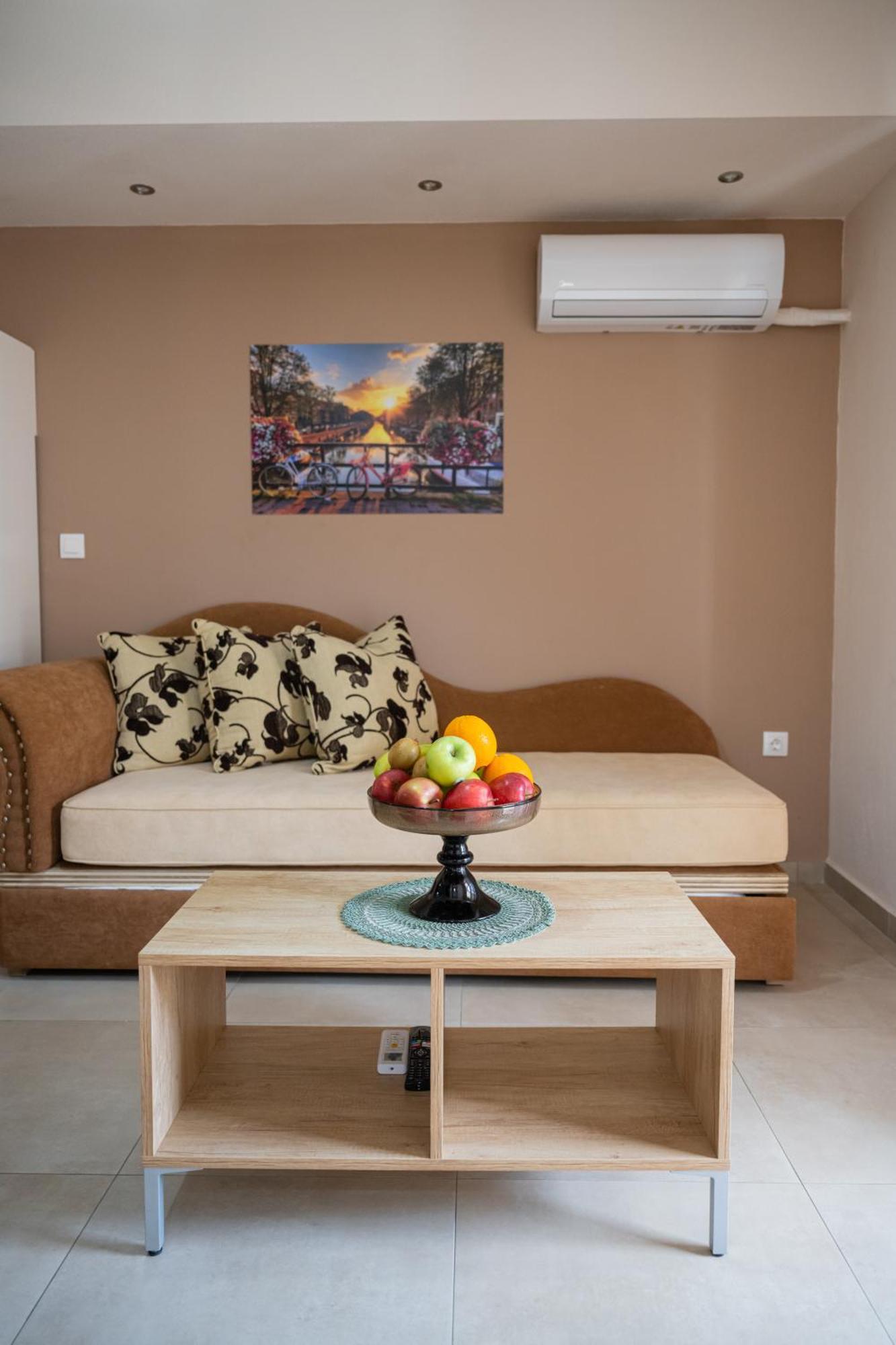 Theo And Irin'S Houses فلوغيتا المظهر الخارجي الصورة